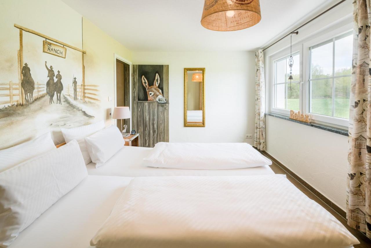 אאולנדורף Hotel Hofgut Tiergarten מראה חיצוני תמונה