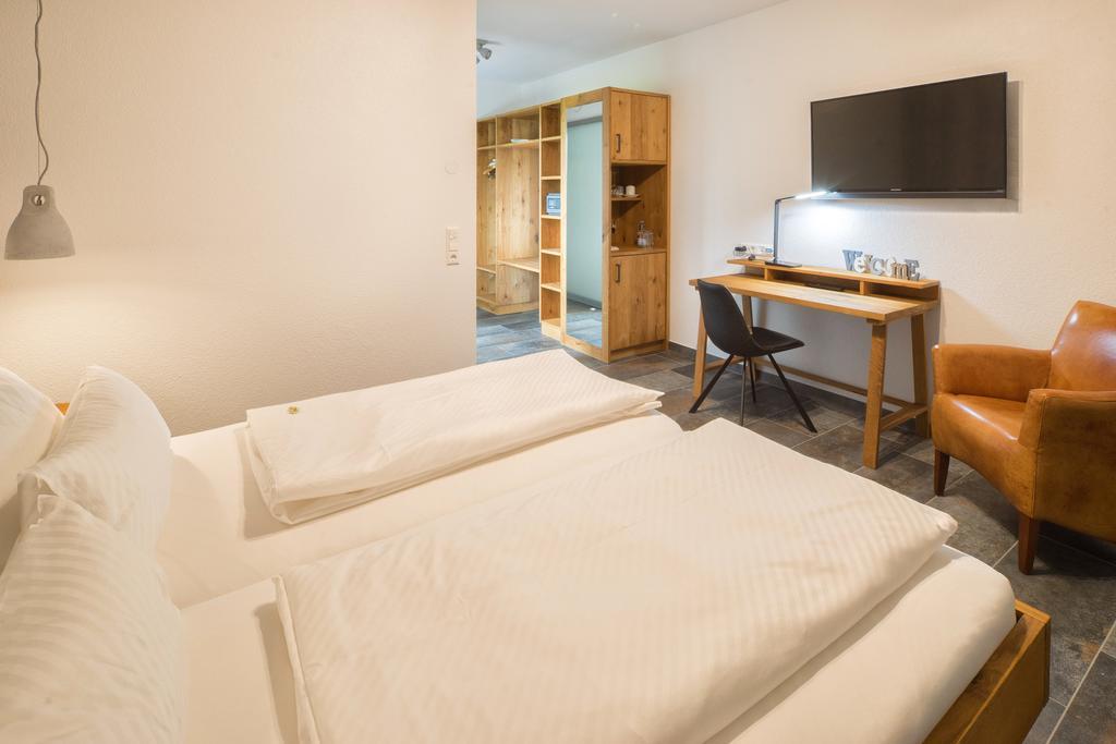 אאולנדורף Hotel Hofgut Tiergarten מראה חיצוני תמונה