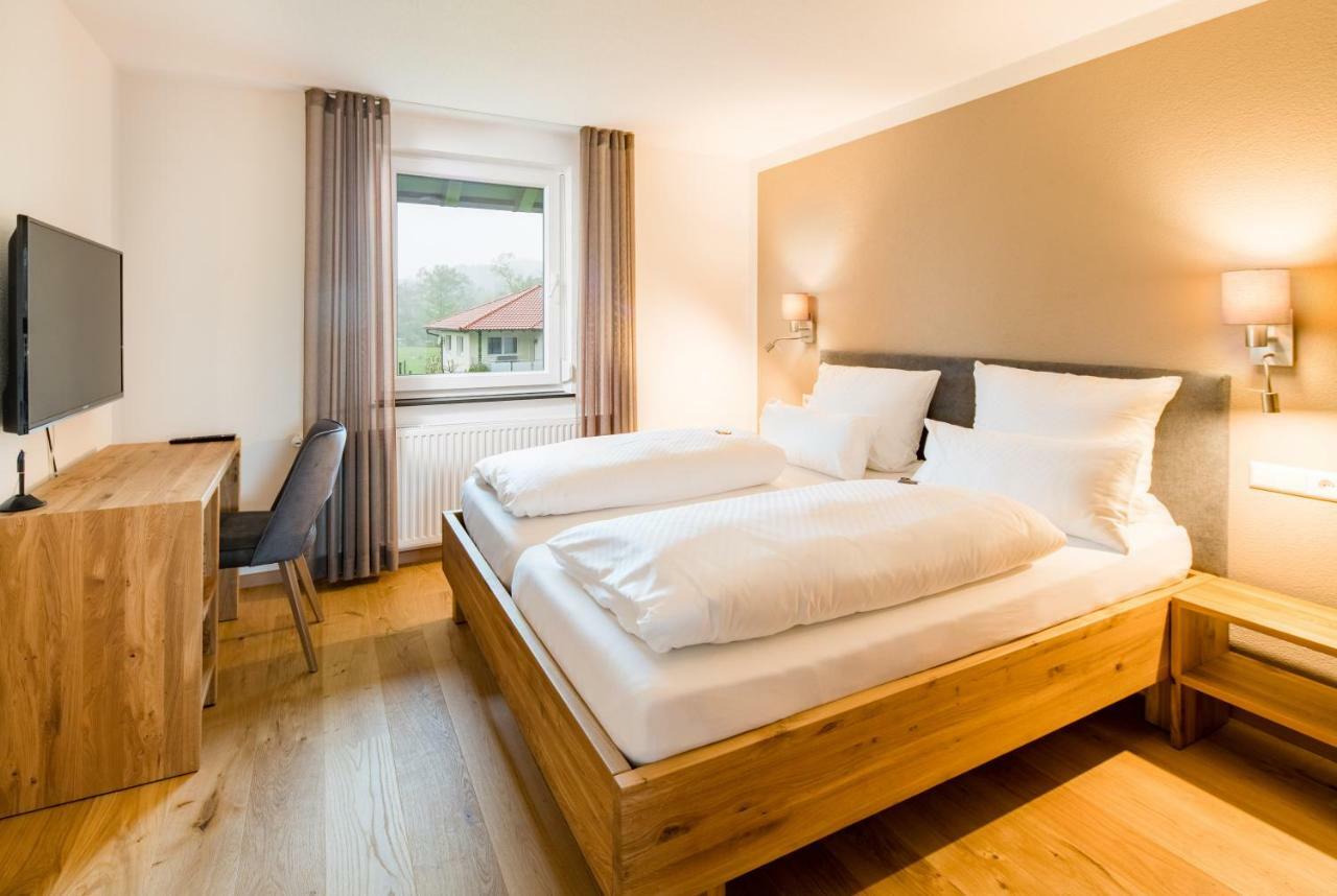 אאולנדורף Hotel Hofgut Tiergarten מראה חיצוני תמונה